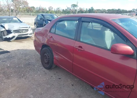 2004 Toyota Corolla Le z USA, uszkodzony, nr VIN 1NXBR32E04Z243911